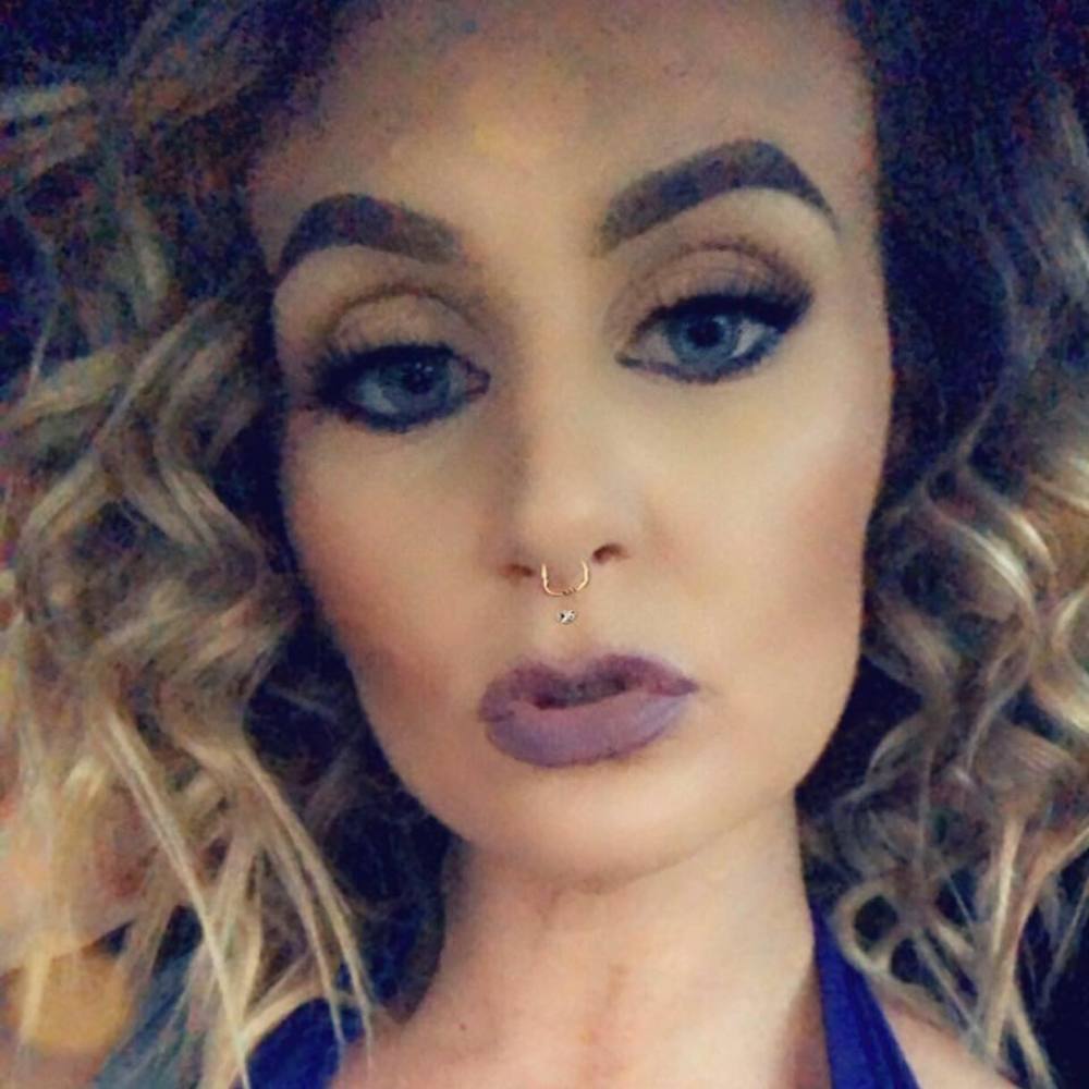 Meet your Posher, Ashlie